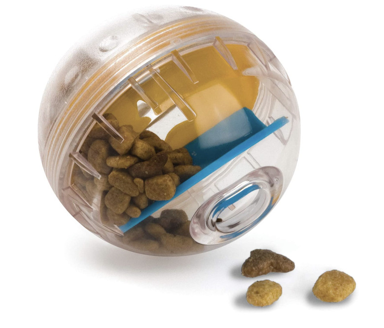 Pet Zone IQ Treat Dispenser Ball Dog Toy