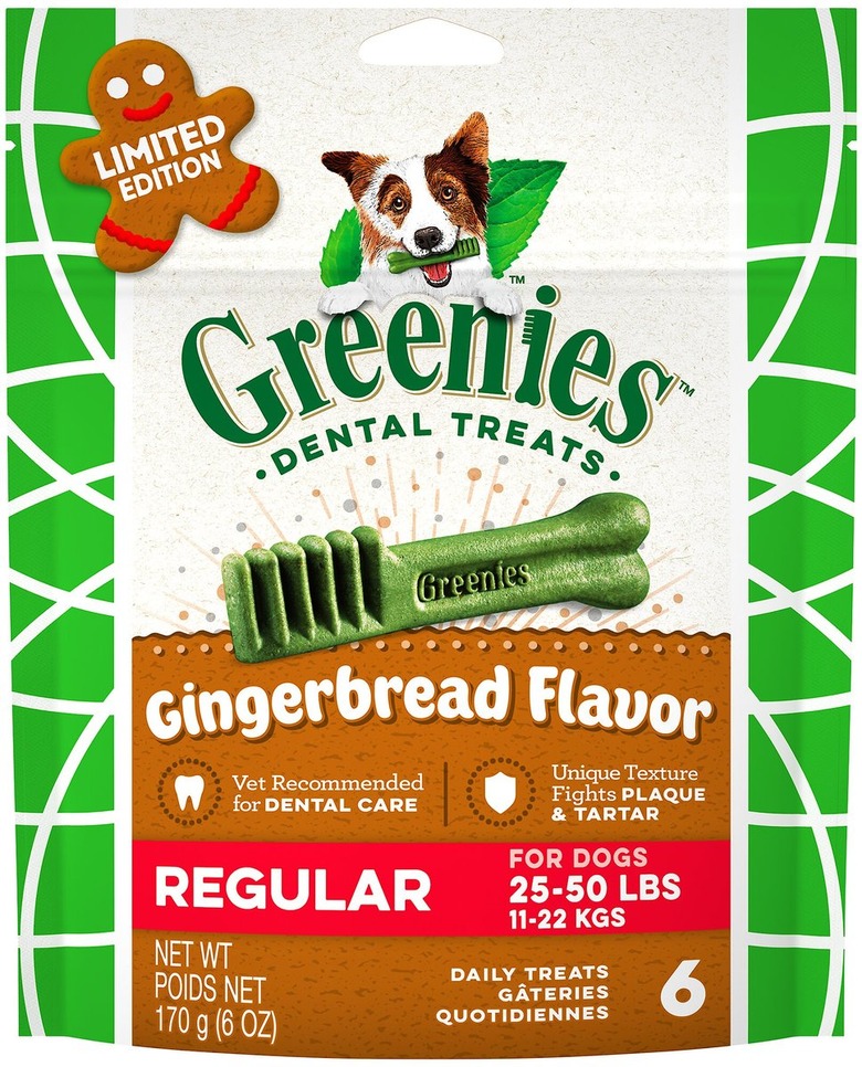 Gingerbread flavor Greenies dental treats in size regular 25-50 lbs..