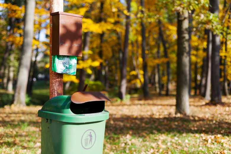 Recycle bin and plastic HDPE bags