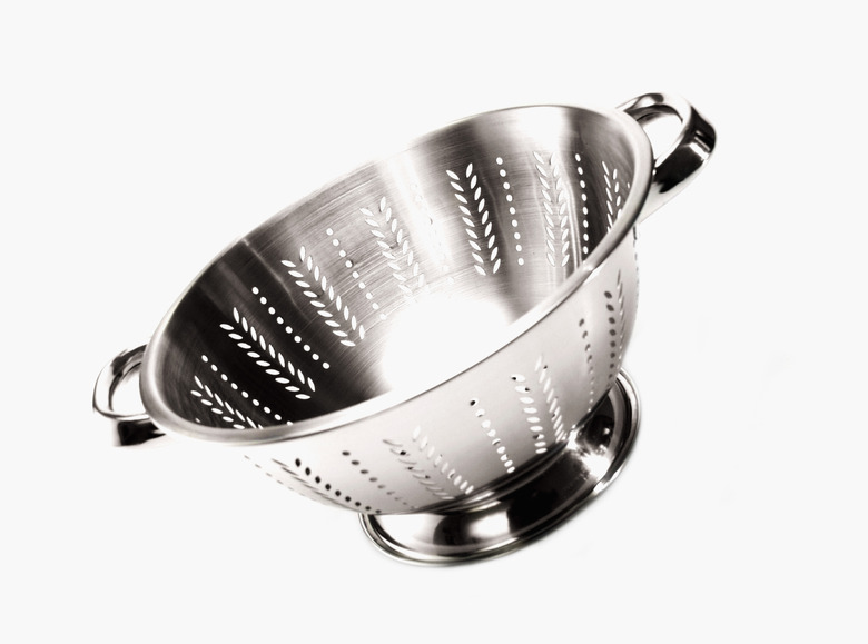 Stainless steel colander