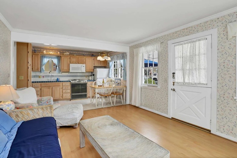 Classic cottage interior in Newport Beach home on Balboa Island.