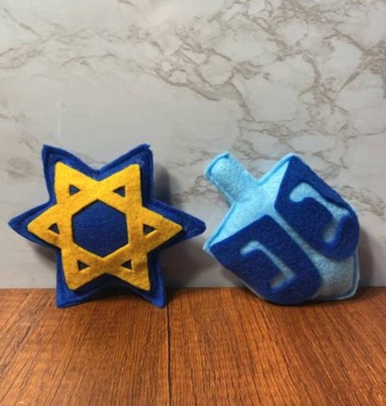 A set of Hanukkah Catnip Cat Toys in a Star of David