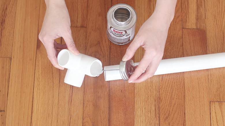 Gluing pipe to connector