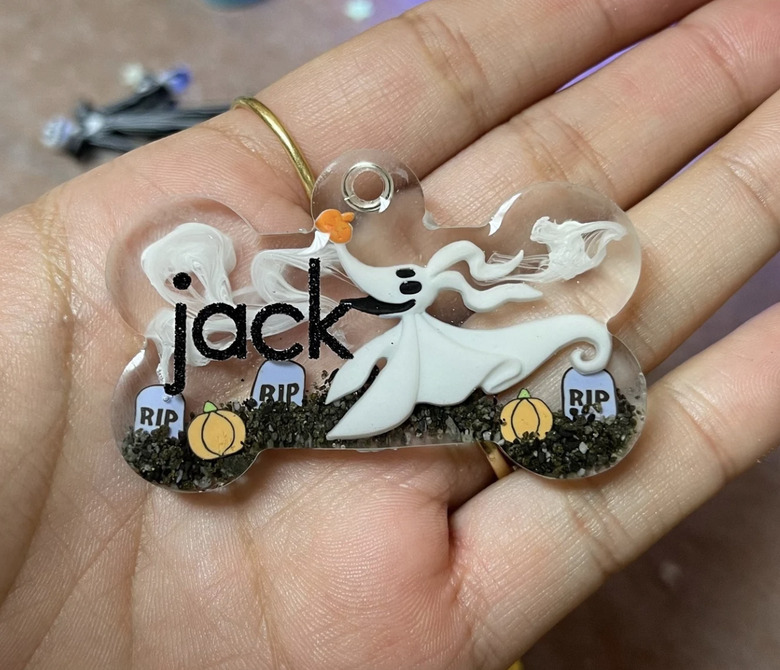 Resin pet ID tag with pet's name and image of Zero