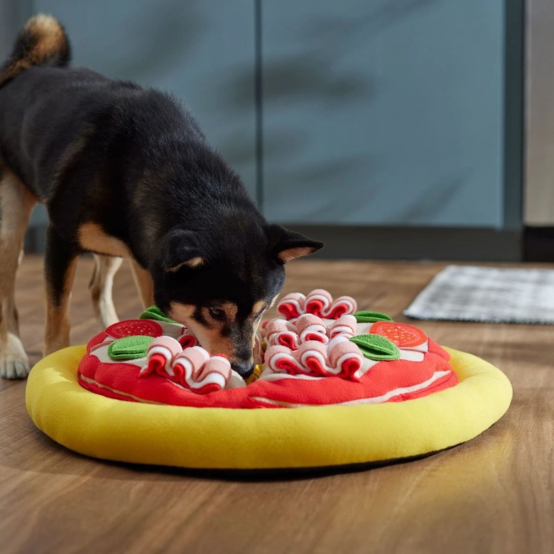 Frisco Pizza Snuffle Mat