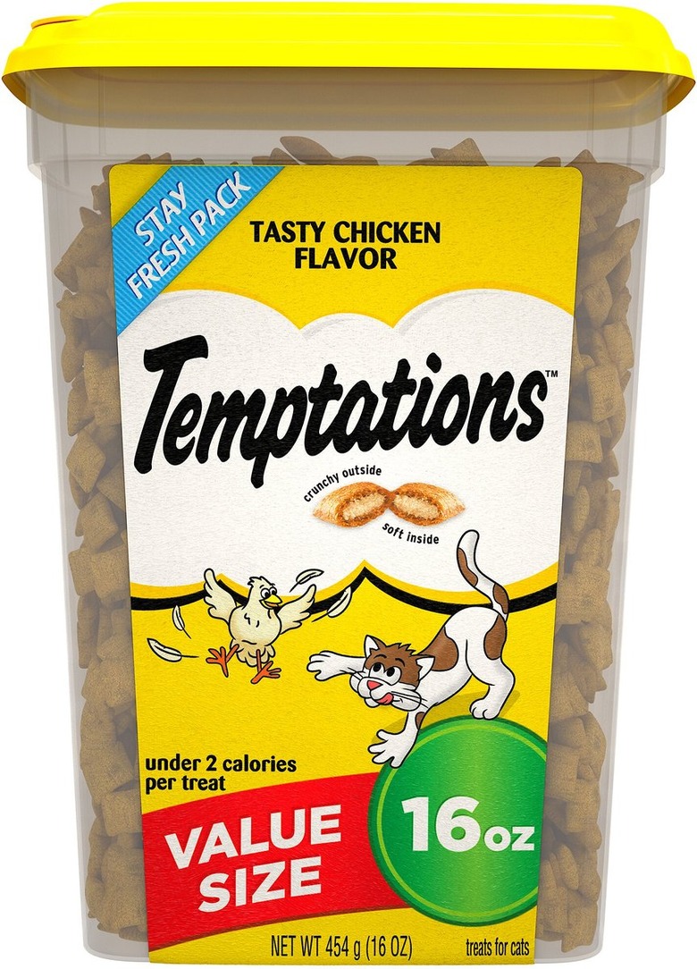 Temptations Classic Tasty Chicken Soft & Crunchy Cat Treats